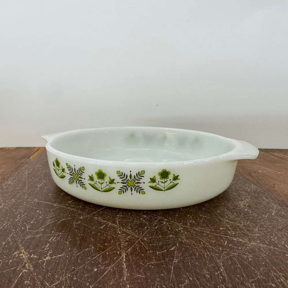 Vintage Anchor Hocking‎ Milk Glass 9
